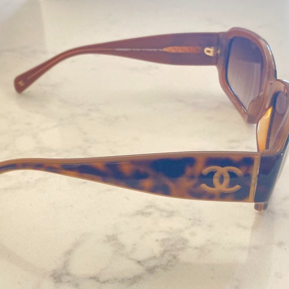 Chanel Tortoise Shell CC 5144 - Picture 8 of 8